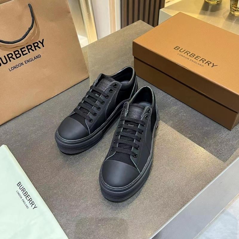 Burberry Low Shoes